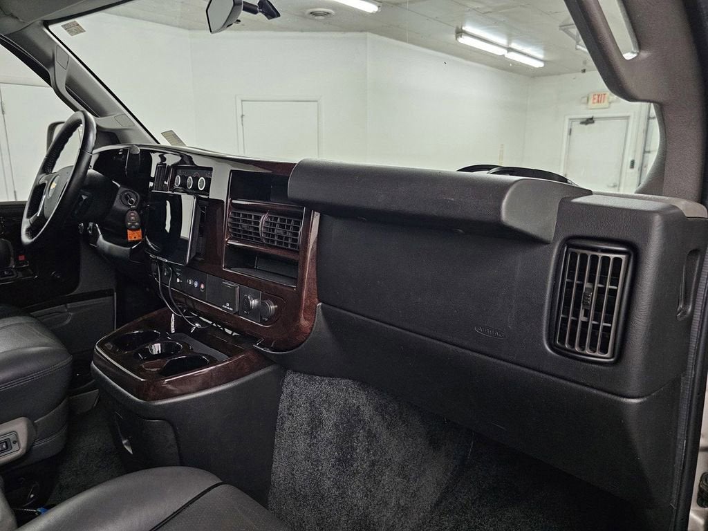2017 Chevrolet Express Cargo 2500 Base