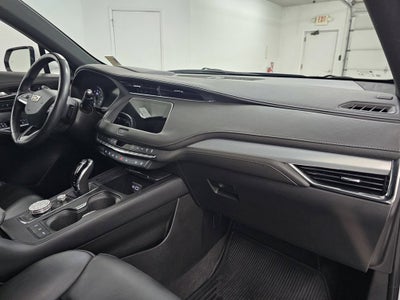 2023 Cadillac XT4 AWD Premium Luxury