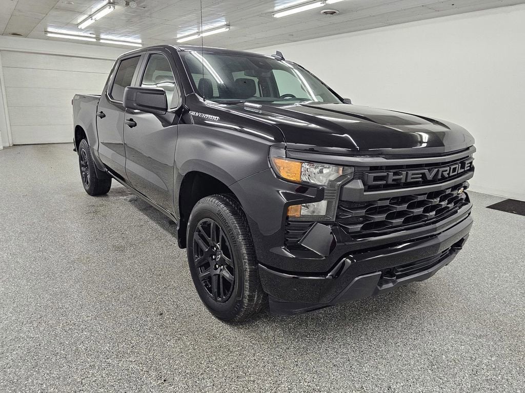 2025 Chevrolet Silverado 1500 Custom