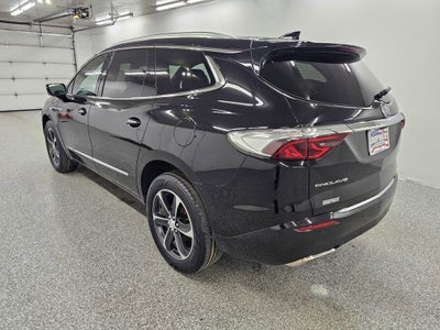 2022 Buick Enclave Essence