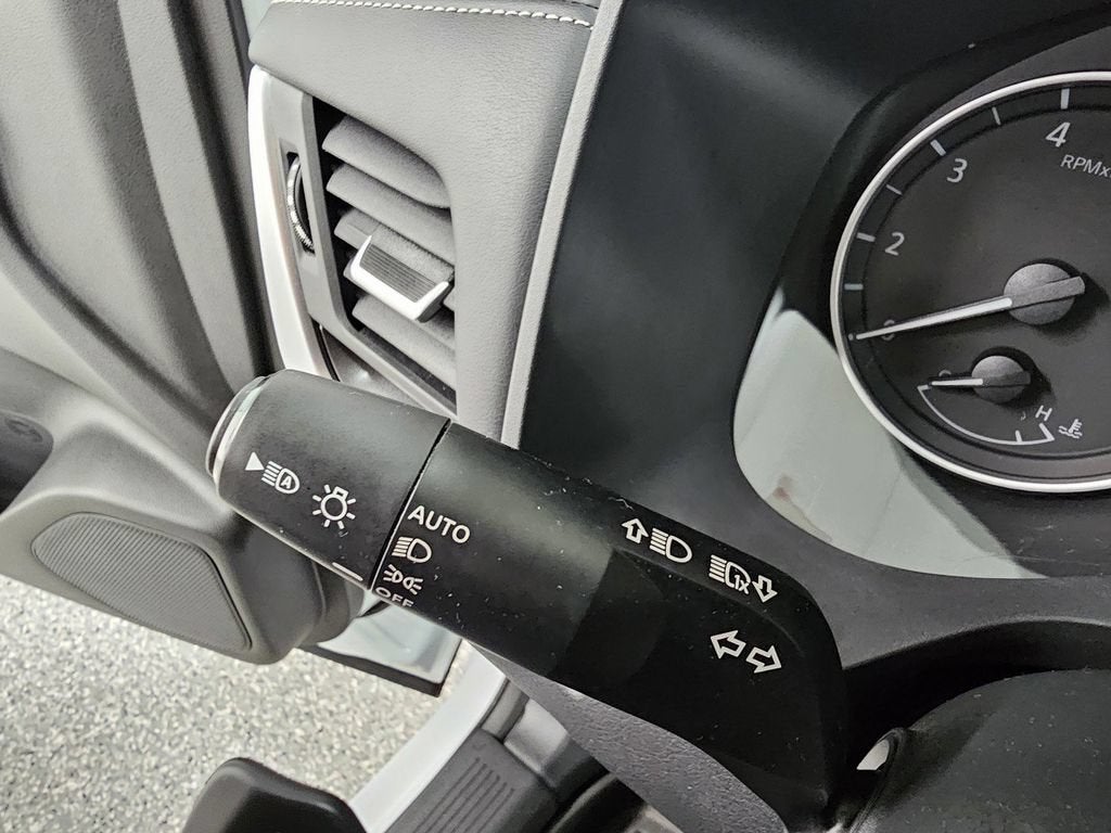 2024 Nissan Rogue SV FWD