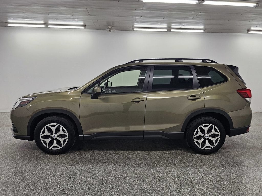 2024 Subaru Forester Premium