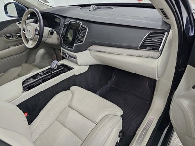 2025 Volvo XC90 Plug-In Hybrid Ultra