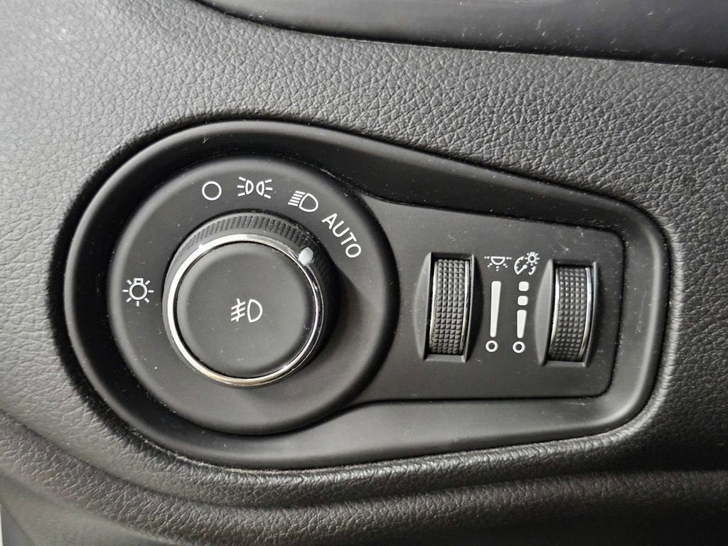 2017 Jeep Renegade Latitude FWD