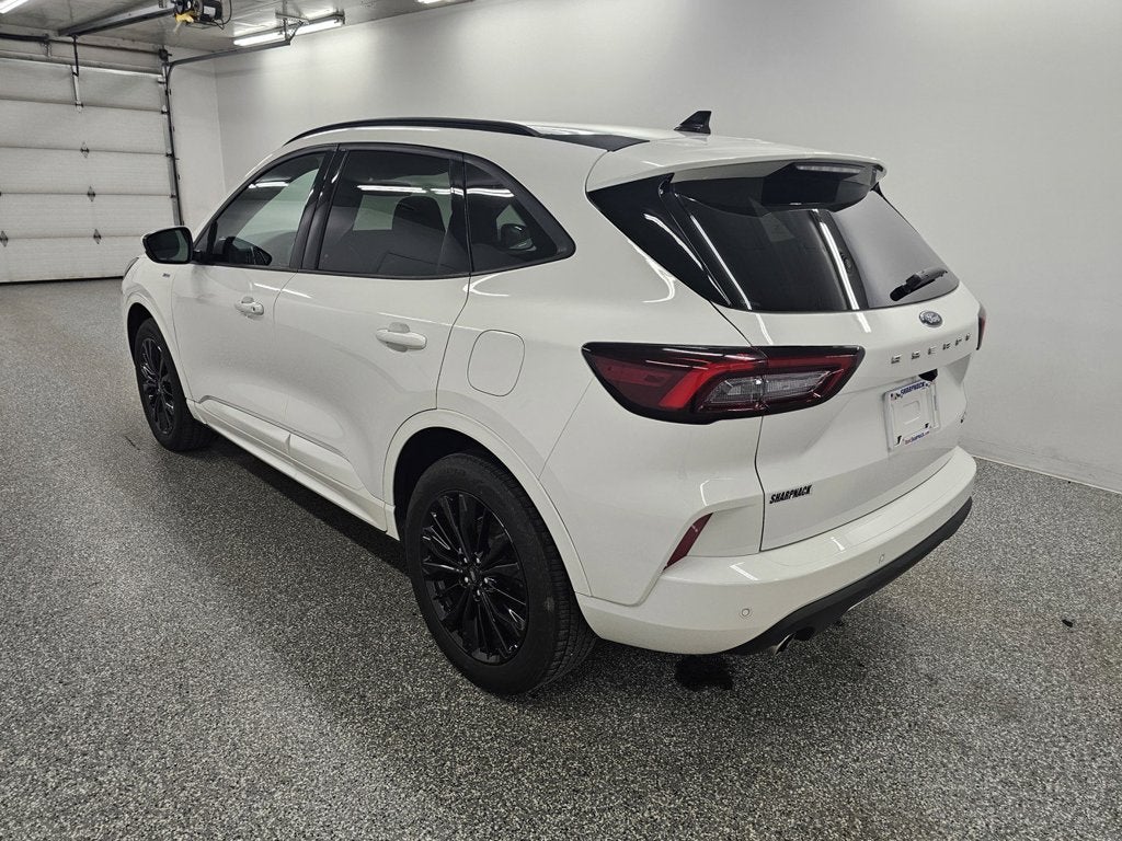 2025 Ford Escape ST-Line Elite