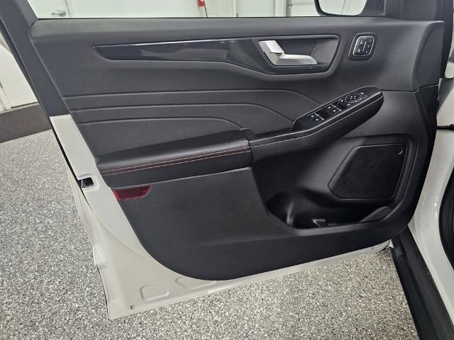 2025 Ford Escape ST-Line Elite