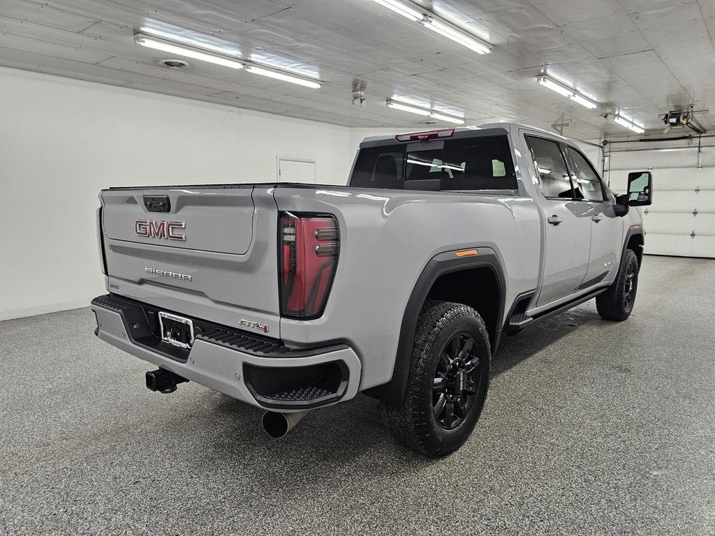 2025 GMC Sierra 2500HD AT4